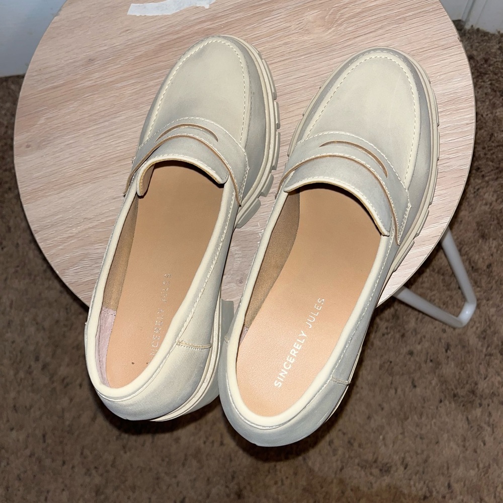 Sincerely Jules Cream Clogs - Picture 6 of 7